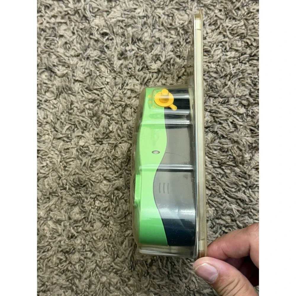 New Vintage Deadstock Sealed Polaroid I-Zone Camera – Instant Photos Green